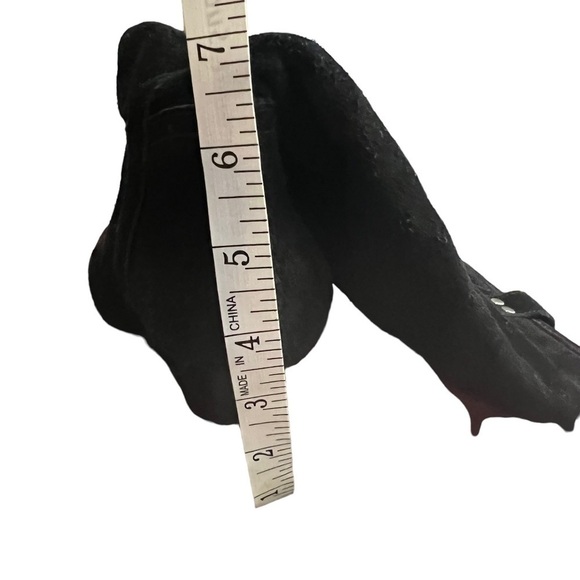 Target Women's Shoe Size 7 Black Faux Leather Pull On Boots - Picture 4 of 5